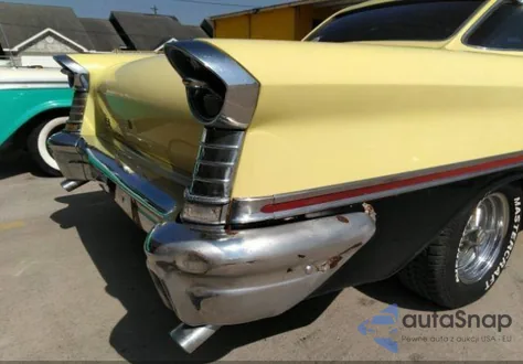 1957 Oldsmobile 98 z USA, uszkodzony, nr VIN 579M22639